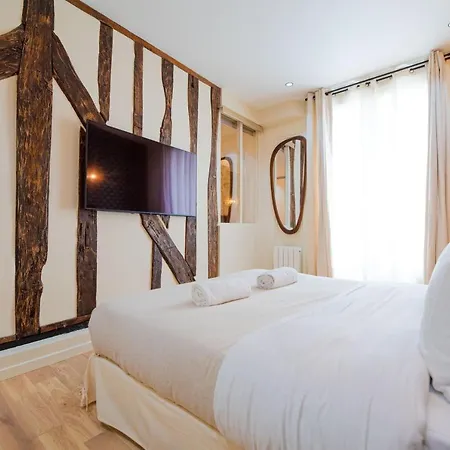 Mbm - Echiquier Apartment